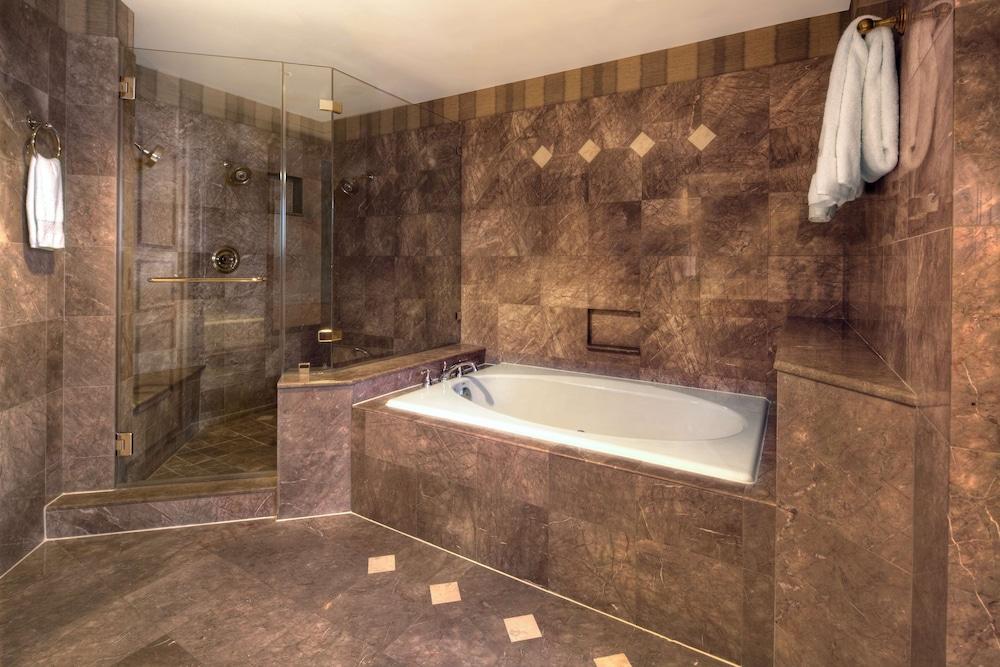 Hilton Houston Westchase photo 26