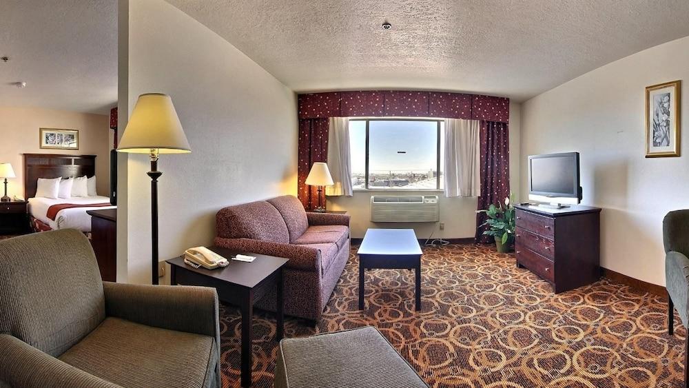 Premier Extended Stay Hobbs photo 16