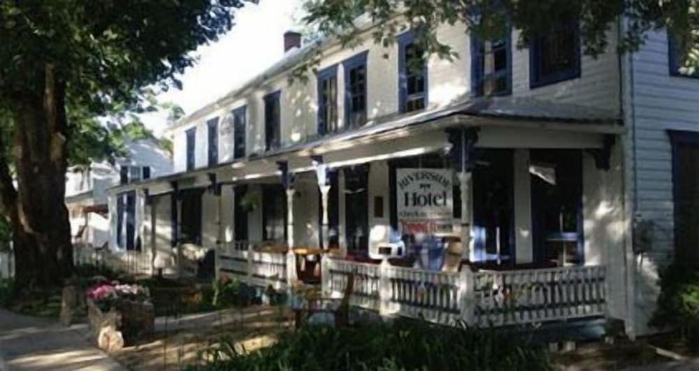 Riverside Hotel photo 28