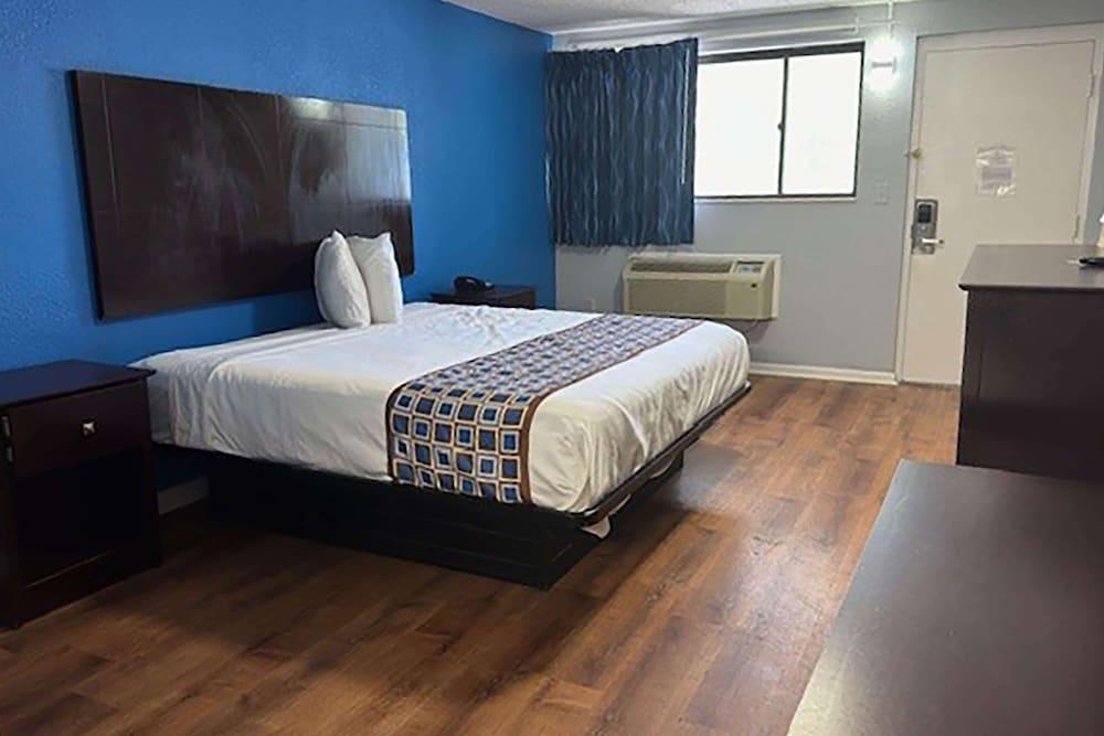 Super 8 by Wyndham Portsmouth - Norfolk photo 9