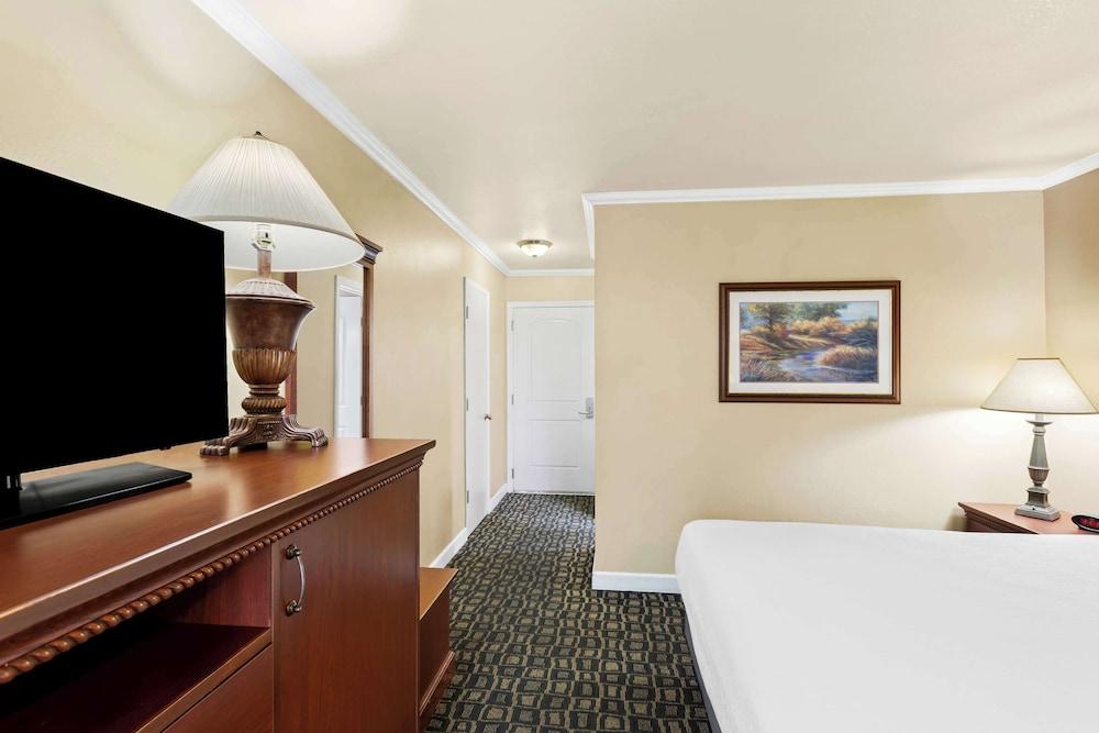 Best Western Miner's Inn photo 8