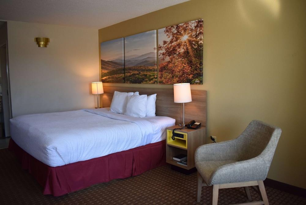 Days Inn by Wyndham Reidsville photo 15
