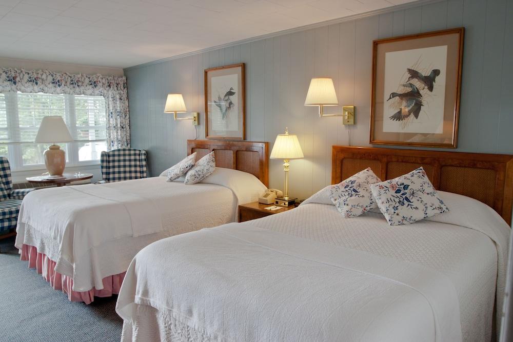 Mount Battie Inn photo 10