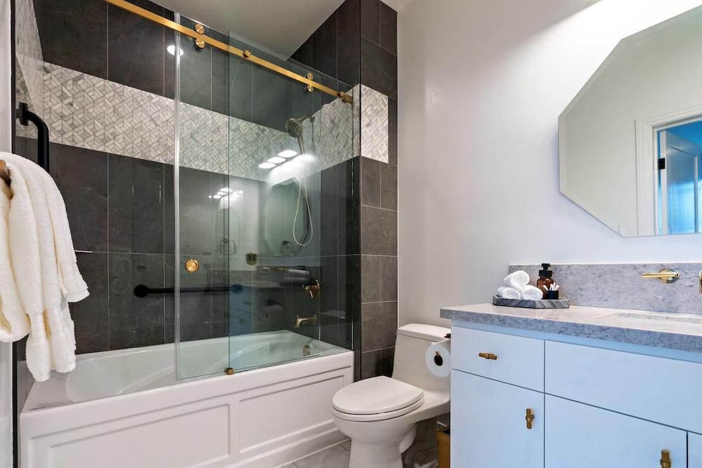 Rhapsody in View Boutique Hotel photo 41