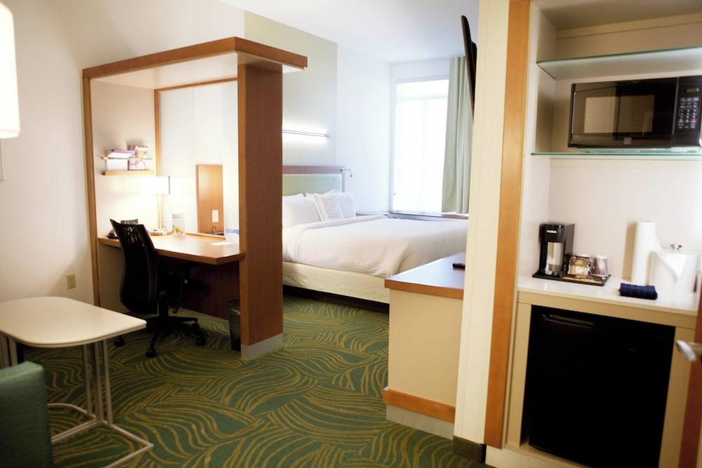 Springhill Suites Wichita Airport photo 13