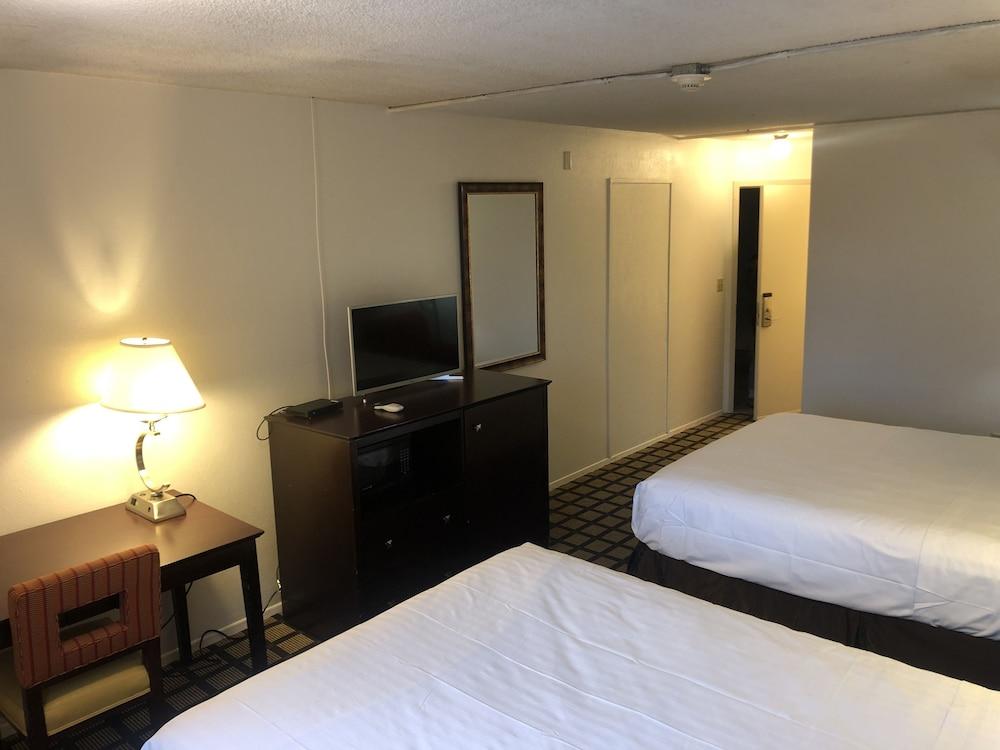 Val-U Inn photo 4