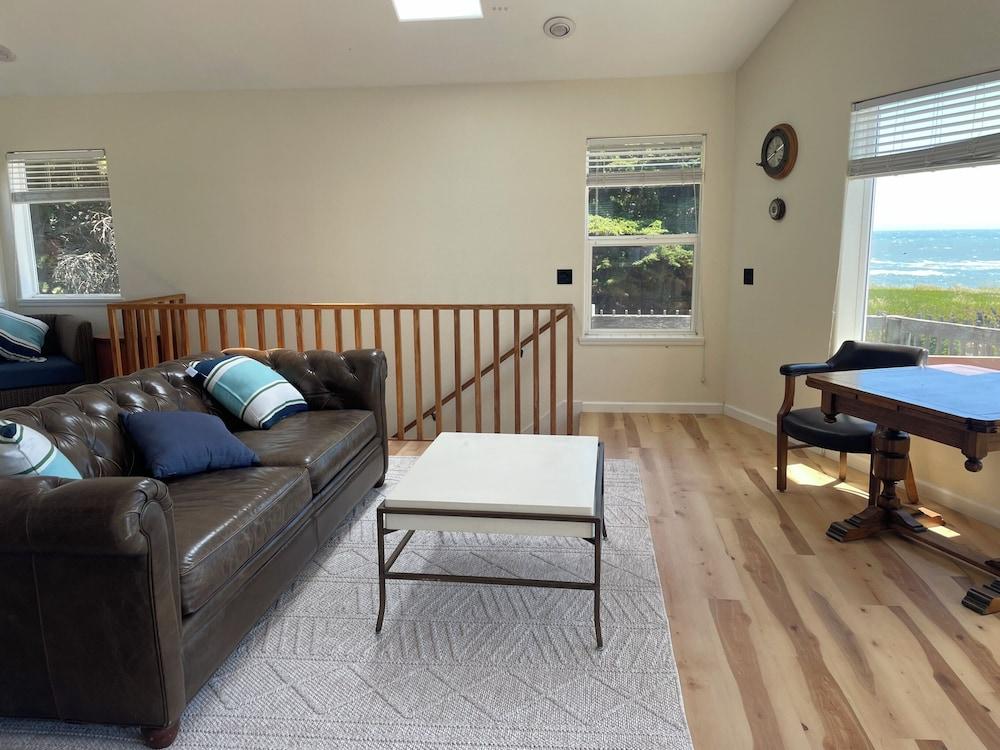 Oceanfront Inn at Shelter Cove photo 15