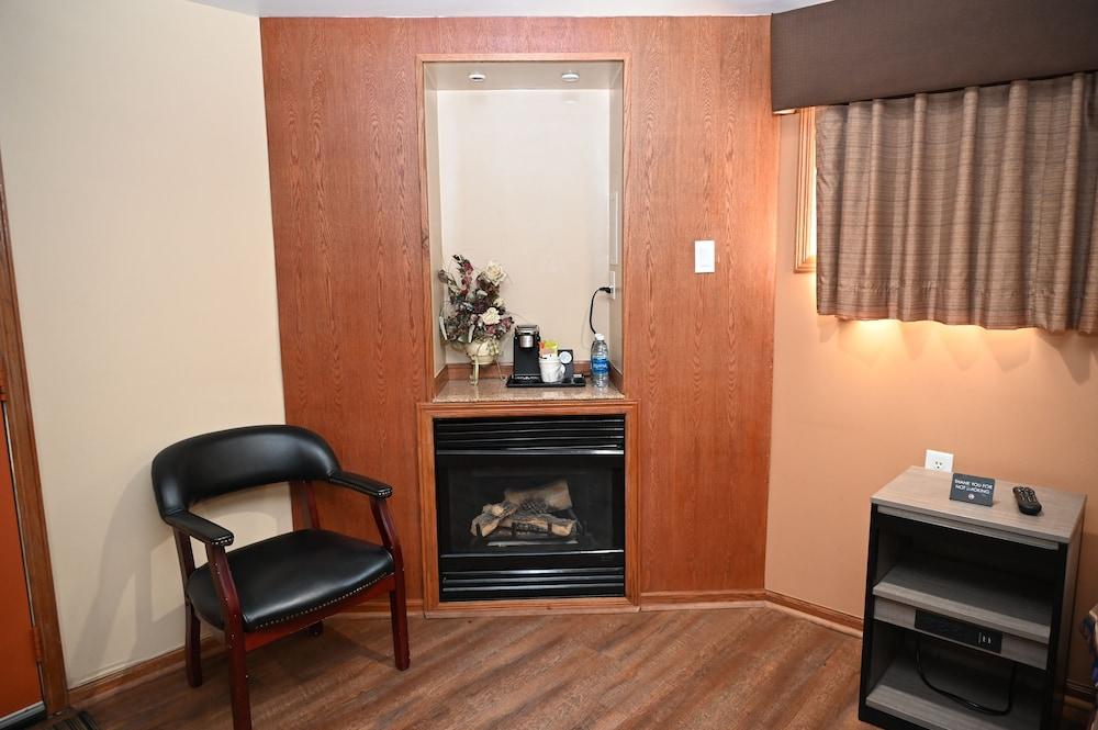 Fellows Creek Lodge photo 13
