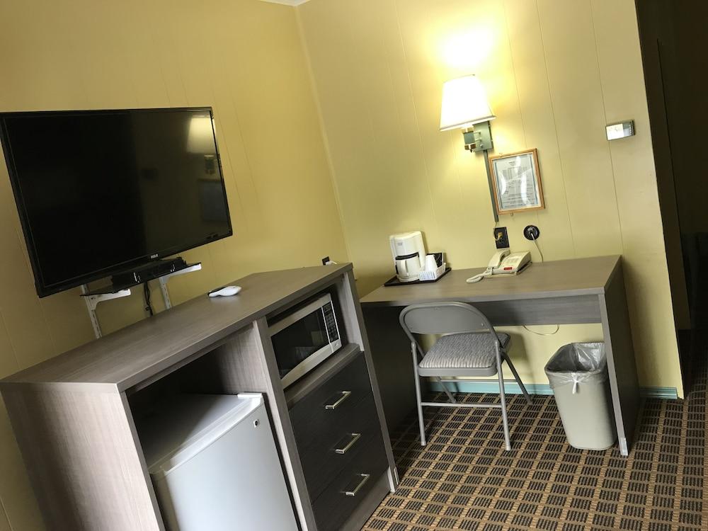 Parkview Motel photo 31