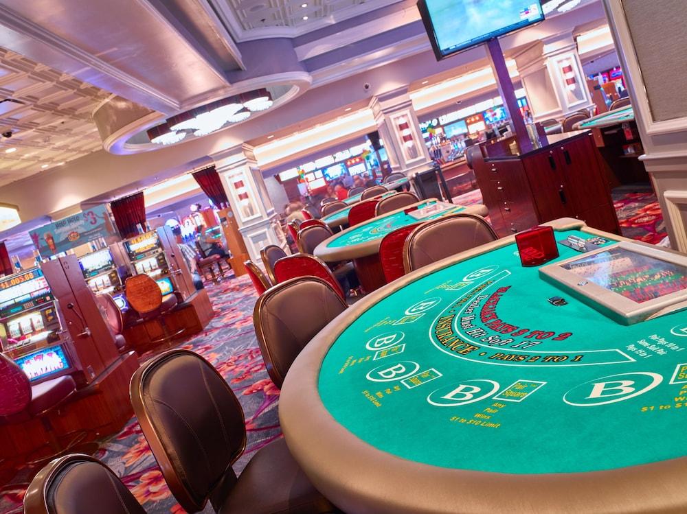 California Hotel and Casino photo 21