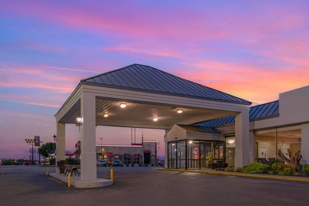 Baymont by Wyndham Richmond KY photo 78