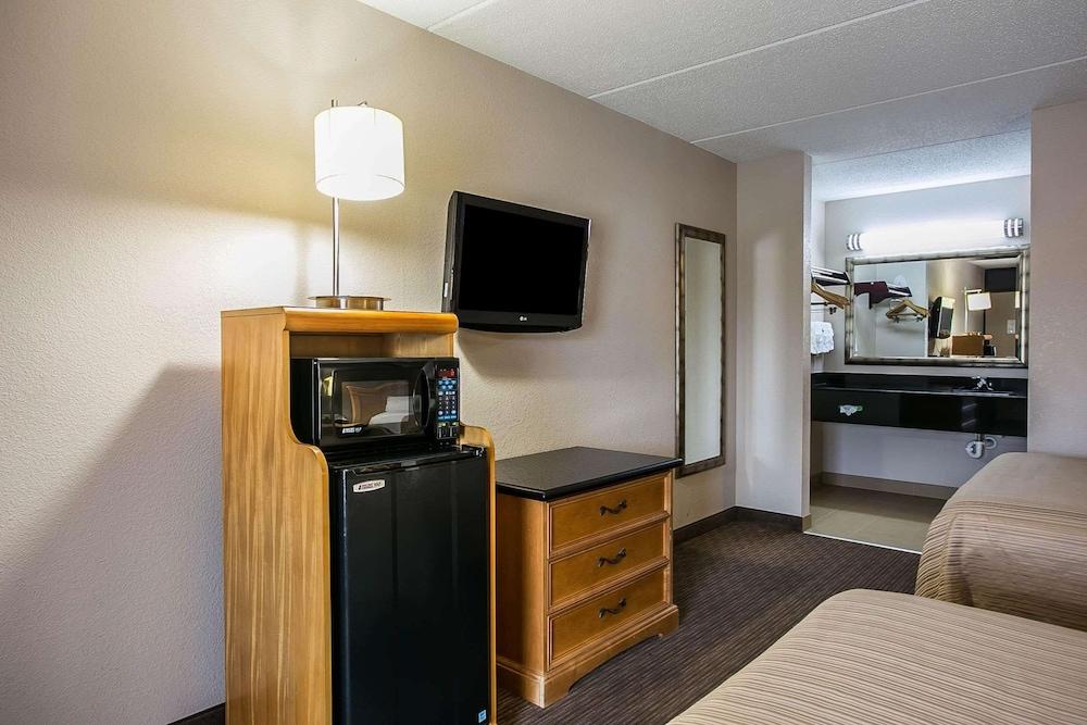 Quality Inn Hartsville photo 13