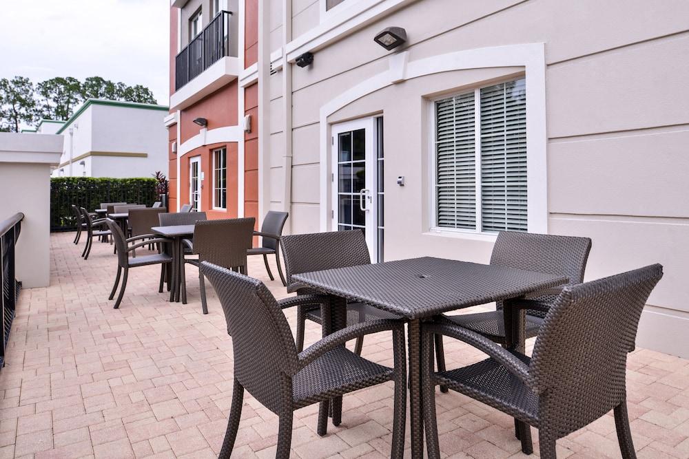 Holiday Inn Express Tampa N I-75 - University Area by IHG photo 67