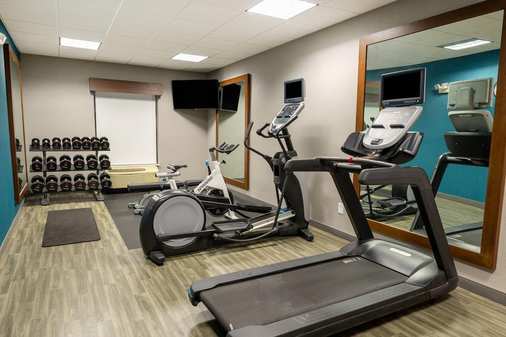 Hampton Inn Belle Vernon photo 10