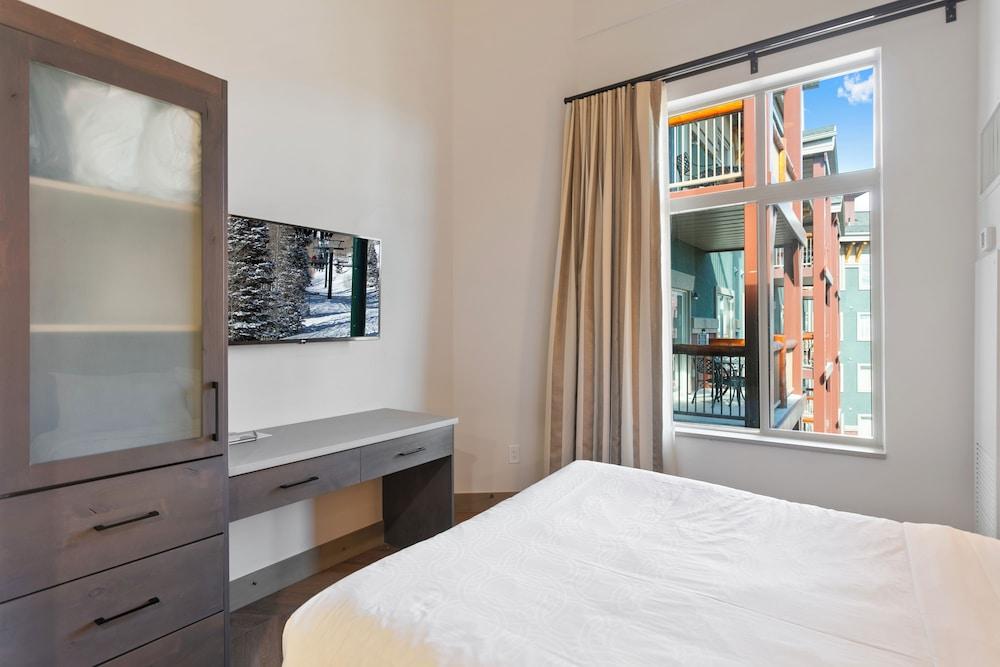 Westgate by Canyons Village Rentals photo 30