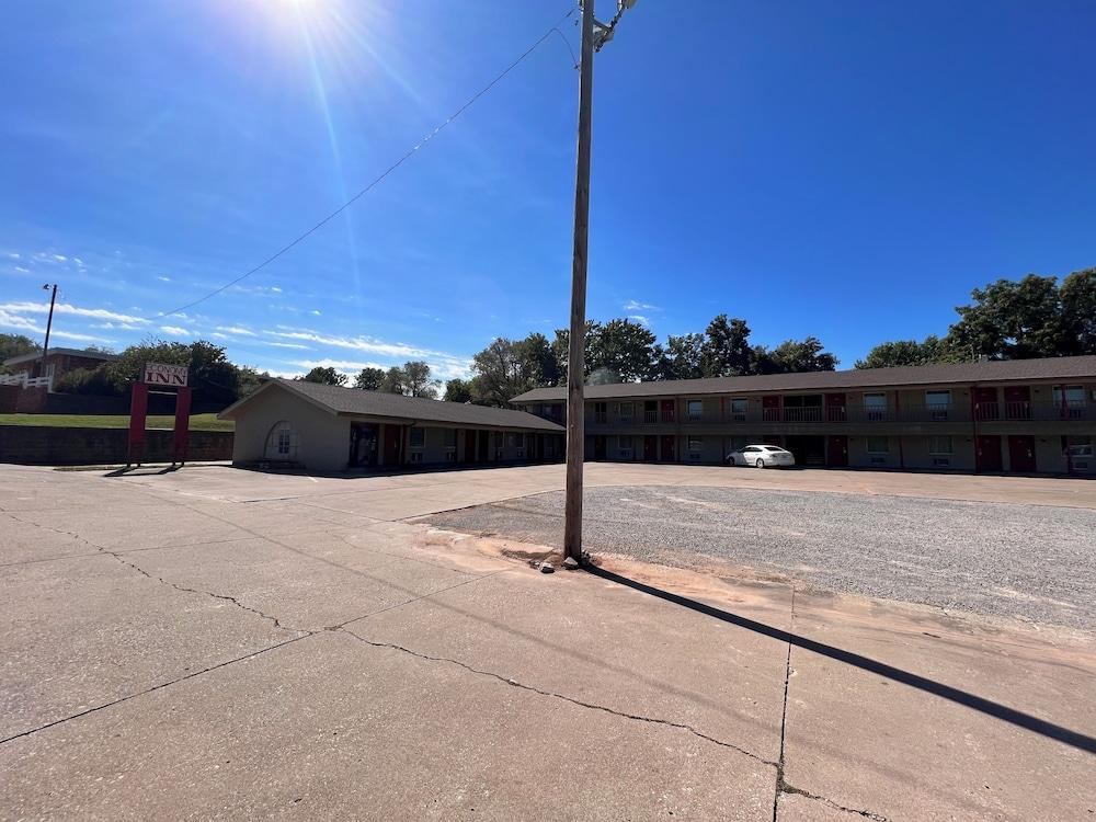 Economy Inn Express photo 6