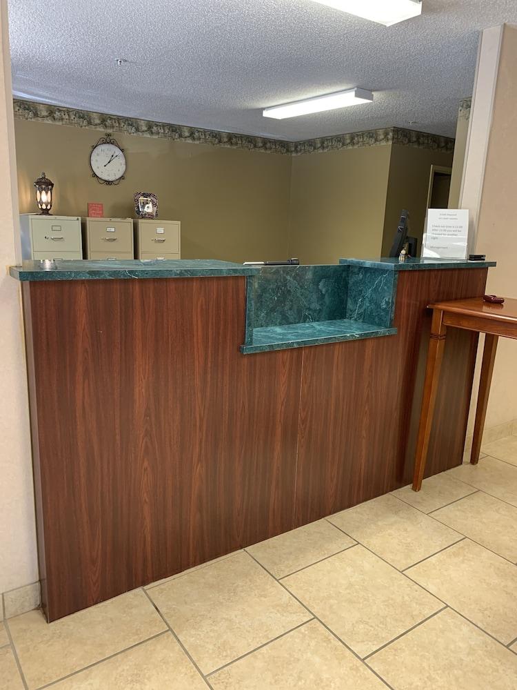 Brookshire Inn photo 2