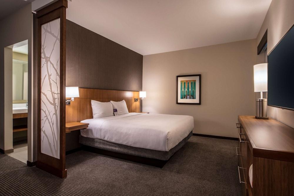 Hyatt Place Delano photo 16