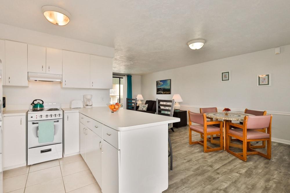 Coastal Waters Inn photo 55