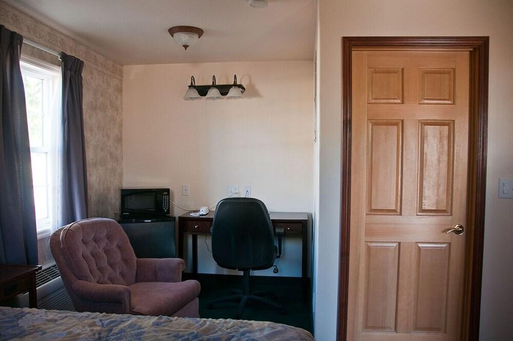 DB Botique and Cabins photo 54