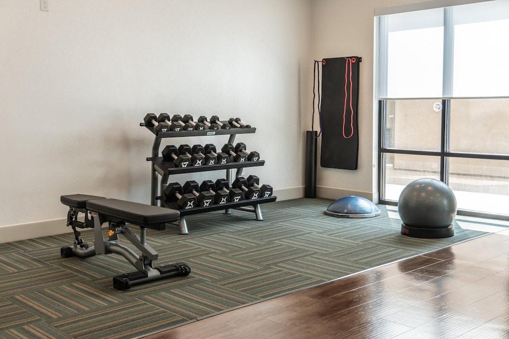 Holiday Inn Express & Suites Birmingham - Homewood by IHG photo 45