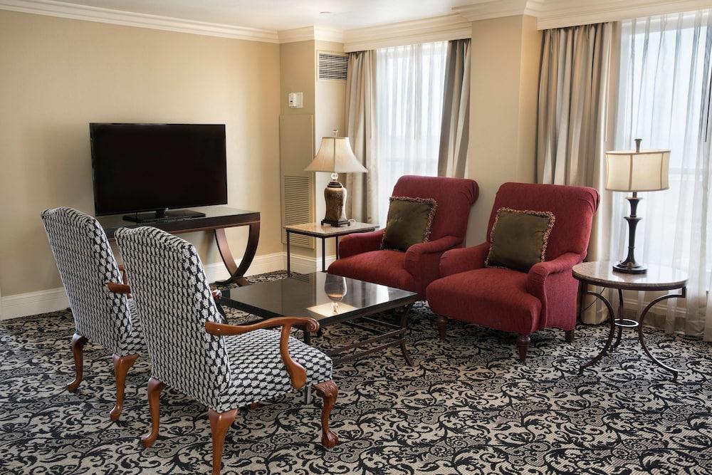 President Abraham Lincoln Springfield - DoubleTree by Hilton photo 29