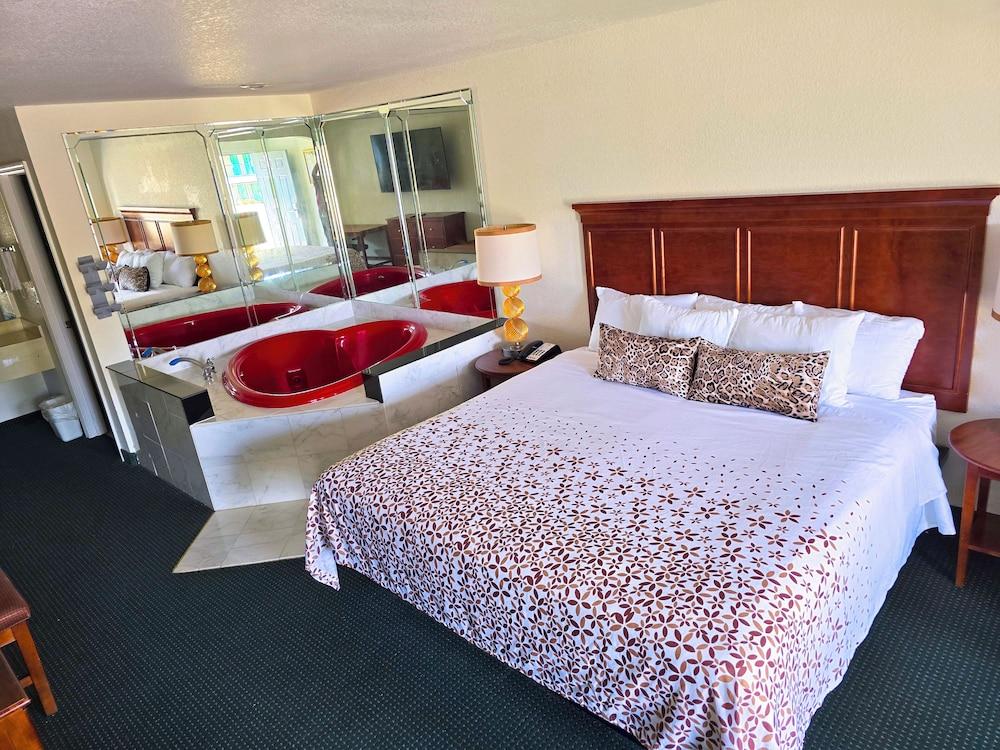 Garden Inn & Suites photo 14