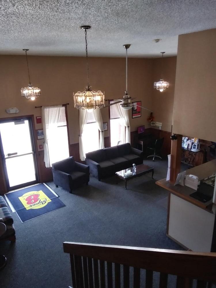 Capital O Amerihost Inn and Suites Kingdom City Hwy 54 MO photo 22