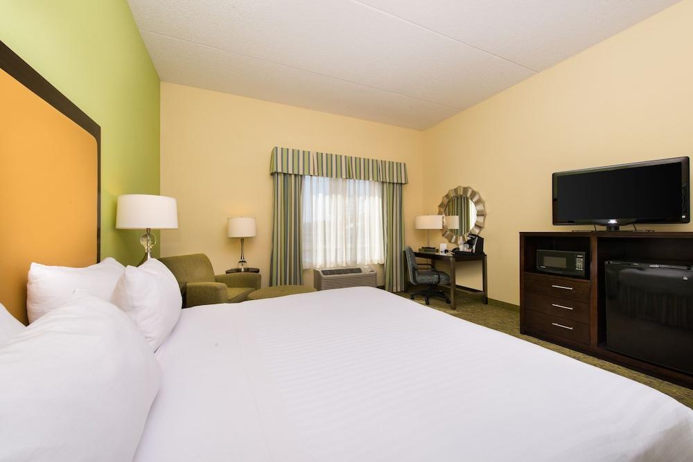 Holiday Inn Express Hotel and Suites Scranton by IHG photo 13