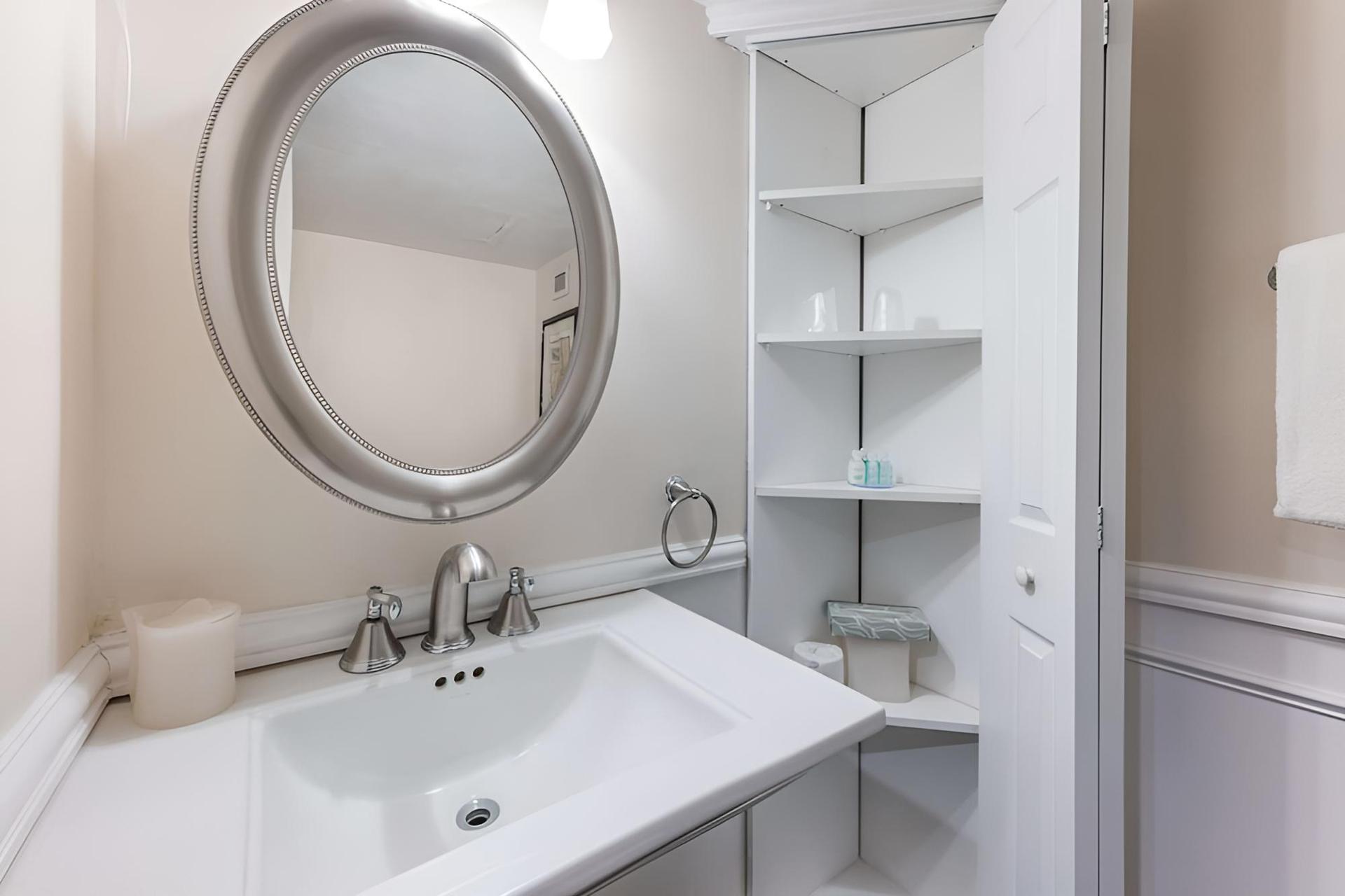 Clarion Hotel & Suites photo 12