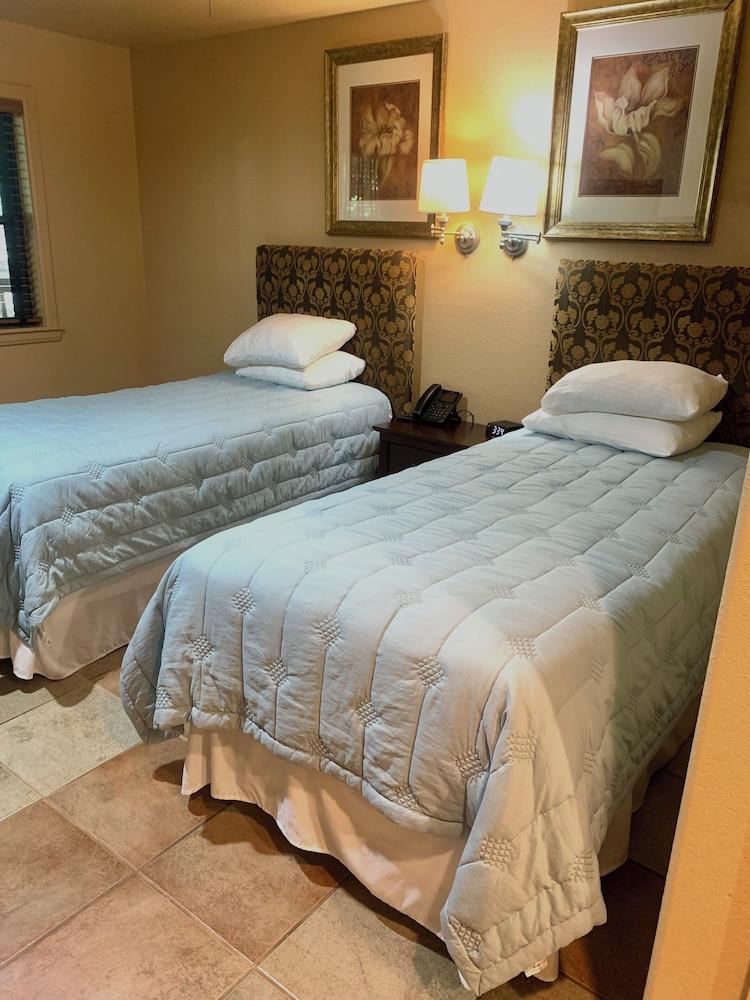 The Canebrake photo 10