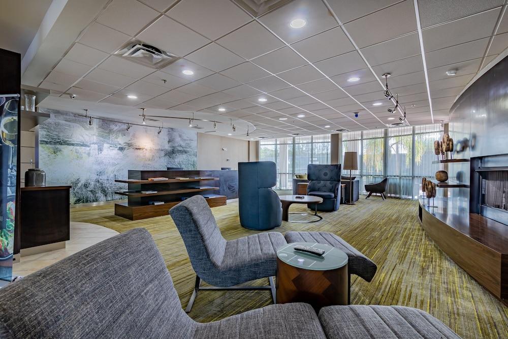 Courtyard by Marriott Brunswick photo 6
