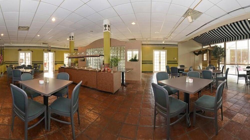 Motel 6 La Place, LA photo 23
