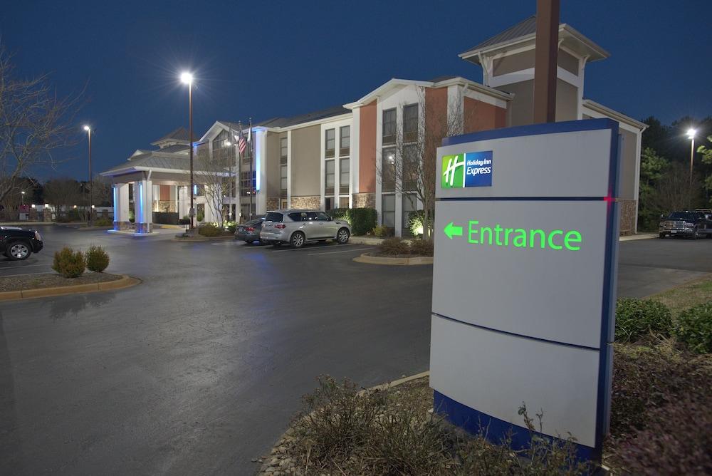 Holiday Inn Express Anderson by IHG photo 9