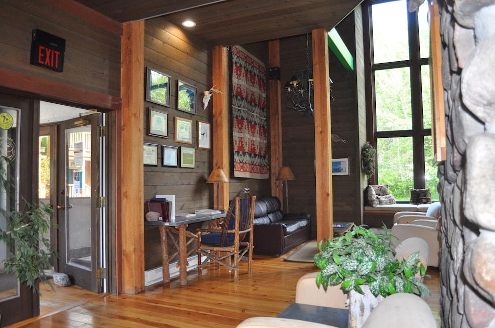 Drummond Island Resort photo 2