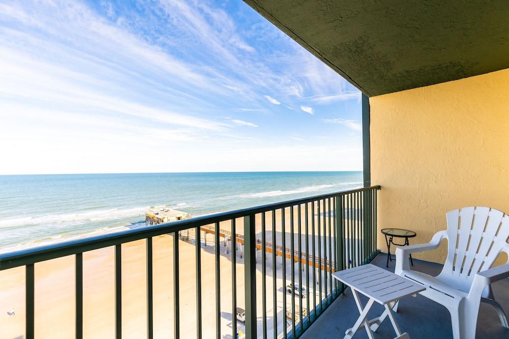 Tropical Suites at Sunglow Resort photo 33