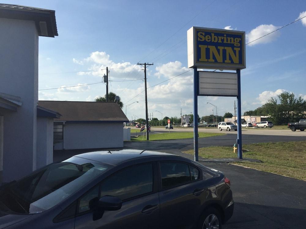 Sebring Inn photo 21