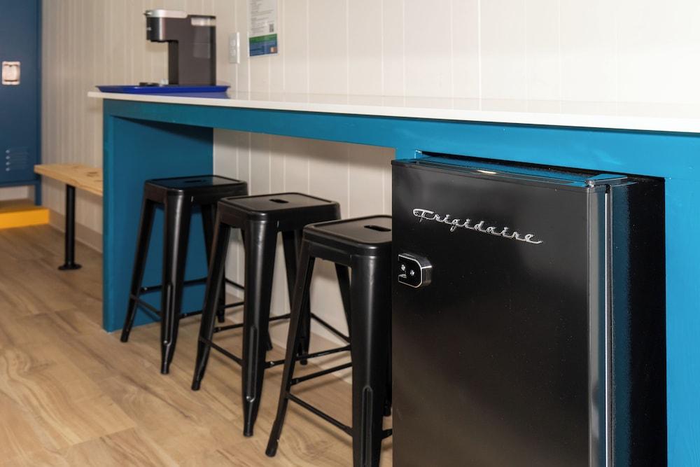 HomeField Inn. photo 20