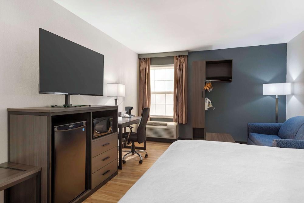 Best Western Mystic Hotel photo 17