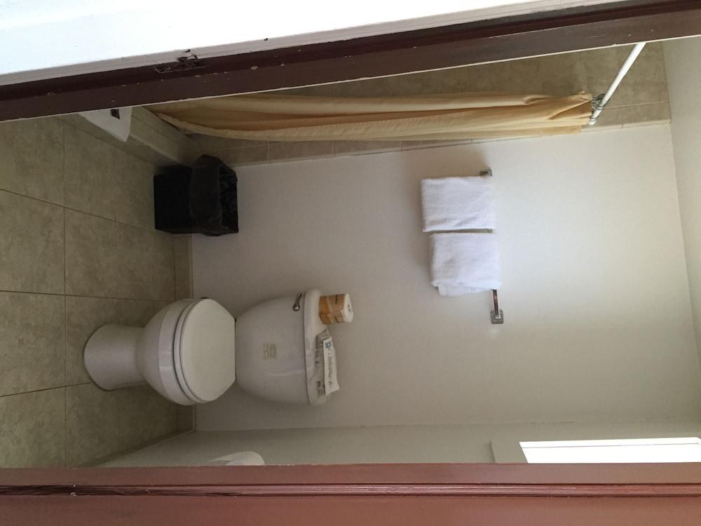 Elko Motel photo 15