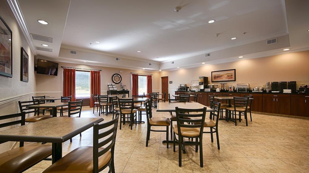 Best Western Plus Louisa photo 28