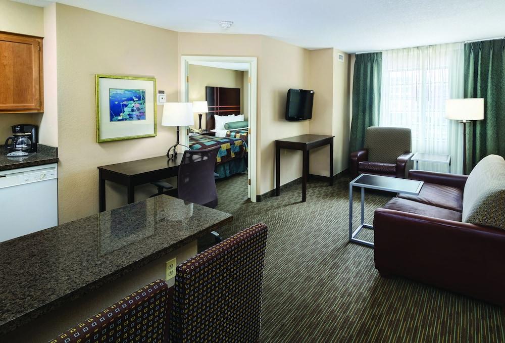 Aspen Suites photo 3