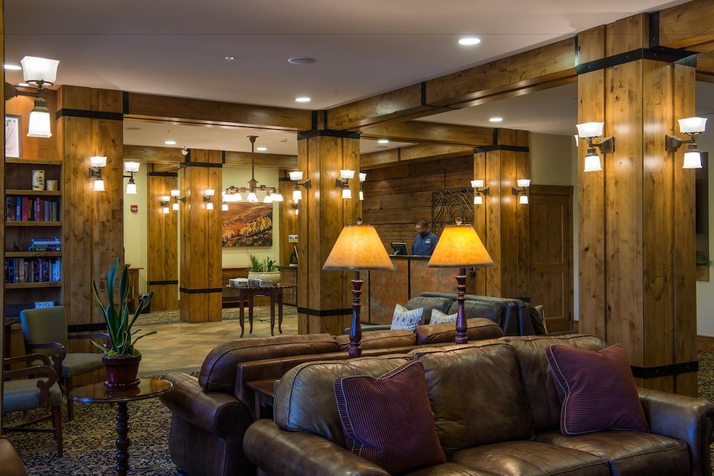 The Lodge at Mountaineer Square, A Vail Resorts Property photo 23