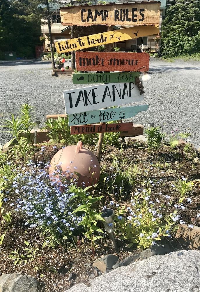 Twin Peaks Lodge and RV Park photo 42