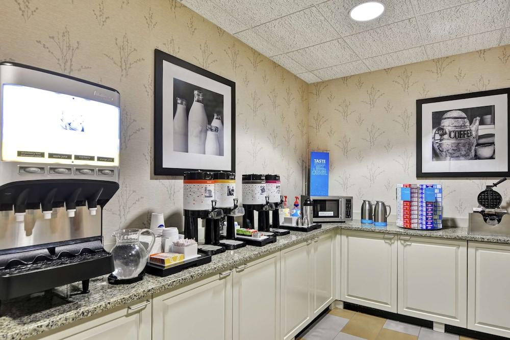Hampton Inn Bloomsburg photo 32