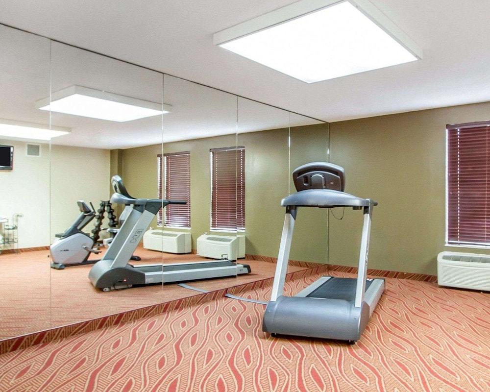 Comfort Inn Poplar Bluff North photo 26