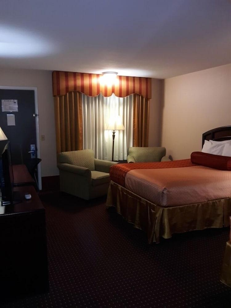 Rodeway Inn photo 5