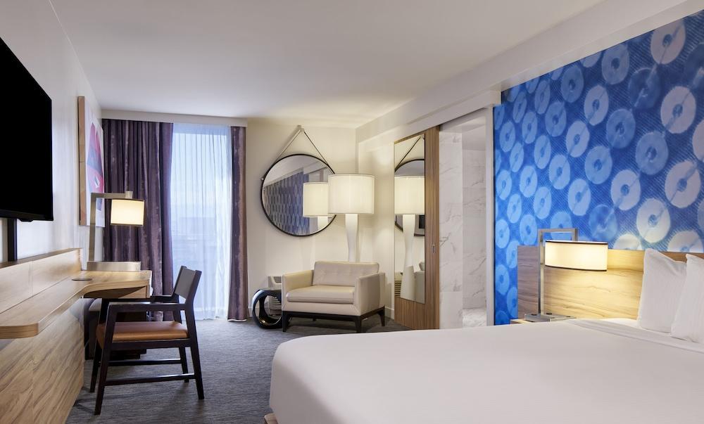 The LINQ Hotel & Casino – A Caesars Rewards Destination photo 39
