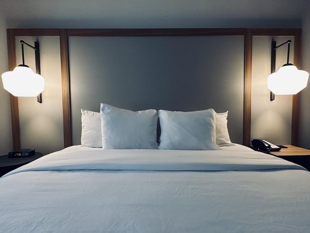 Fairfield Inn & Suites by Marriott Scottsdale Old Town — hotel in Scottsdale