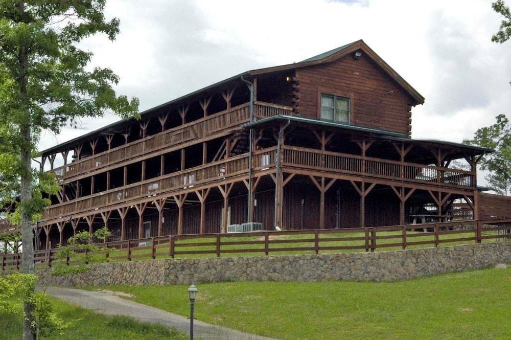 Cliffview Resort photo 26